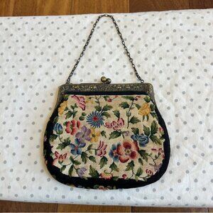 Vintage floral needlepoint embroidered purse